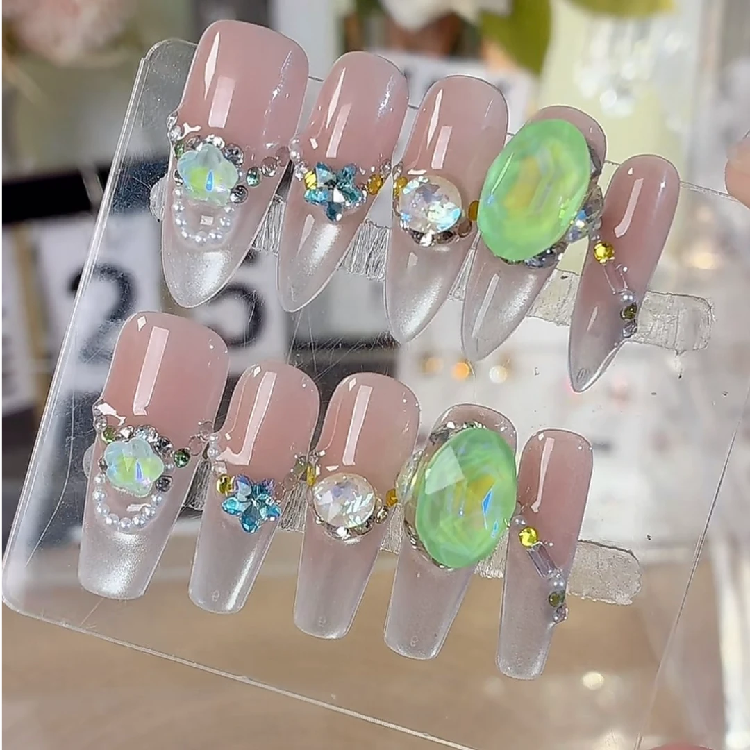 宝石幻想-东洲钻款-设计款-春夏显自手工美甲贴片高级感