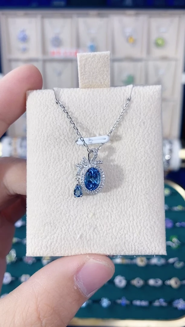 【闪购商品】托帕石吊坠银S925镶嵌带证书带链子