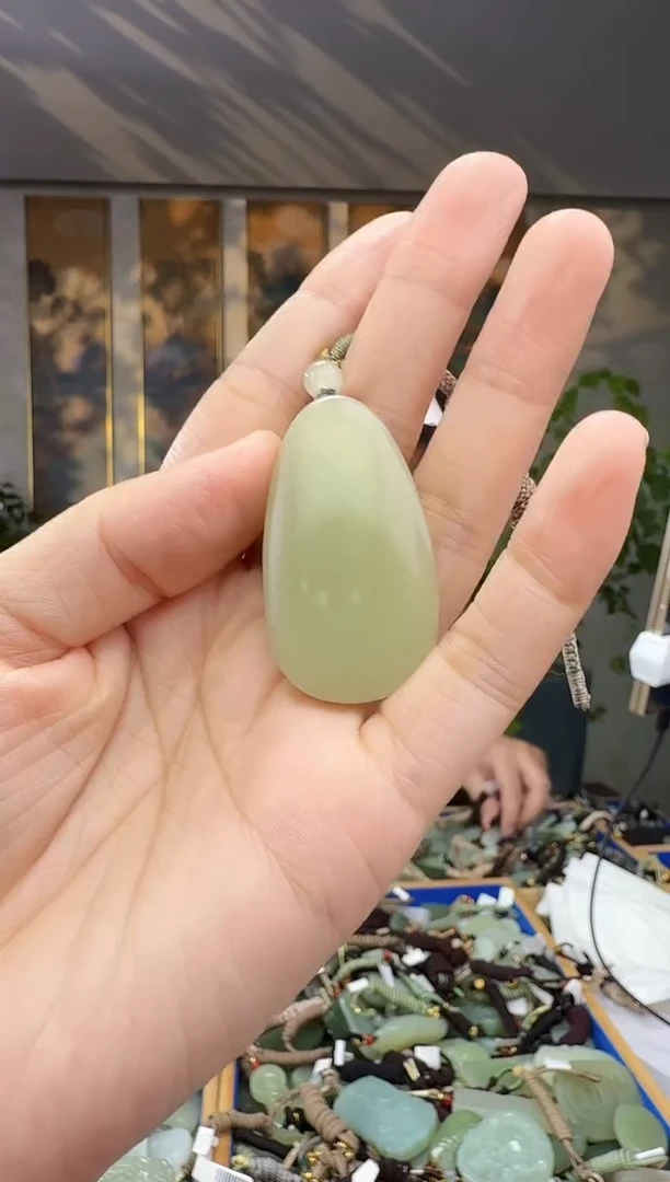未镶嵌和田玉挂件拍一发一