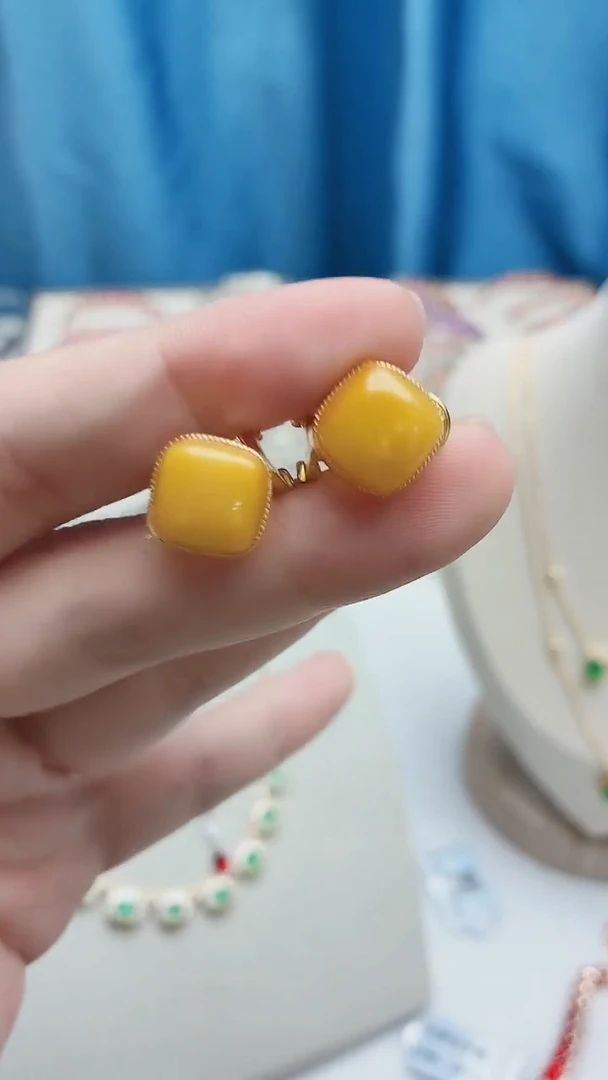 蜜蜡银S925镶嵌耳饰376ZB1110产品一个（多样性）