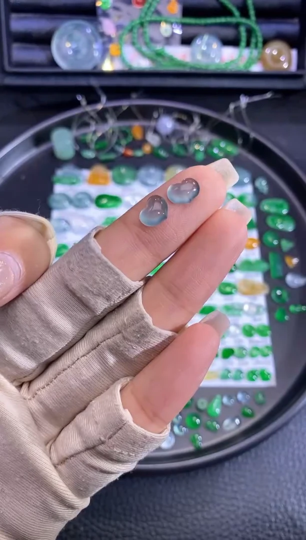 未镶嵌挂件翡翠爱心