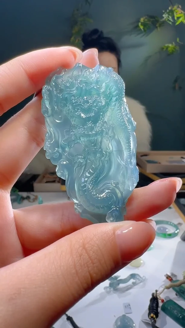 【闪购商品】翡翠颈饰未镶嵌天然A货翡翠龙牌