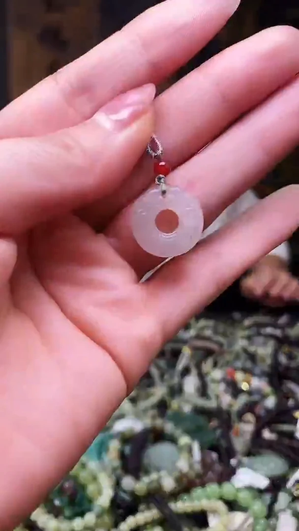 颈饰未镶嵌和田玉多样性发货，拍一发一