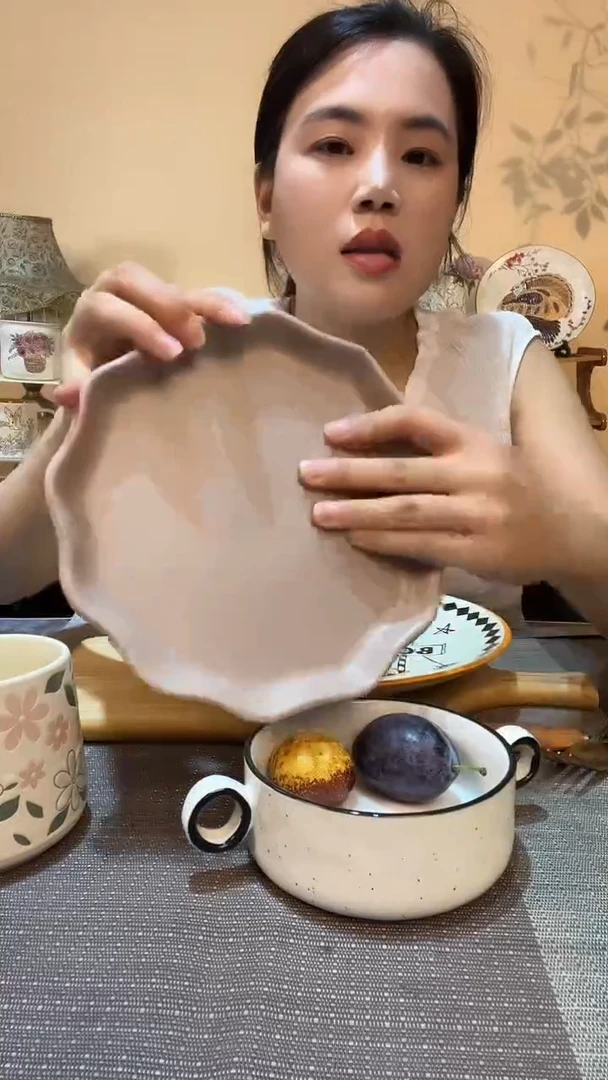 瓷片8英寸盘 微瑕介意勿拍