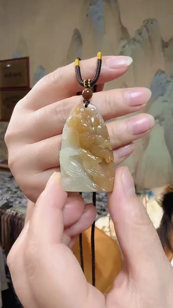 颈饰未镶嵌和田玉.