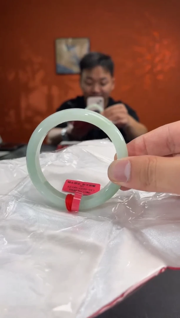 未镶嵌手镯翡翠翡翠手镯