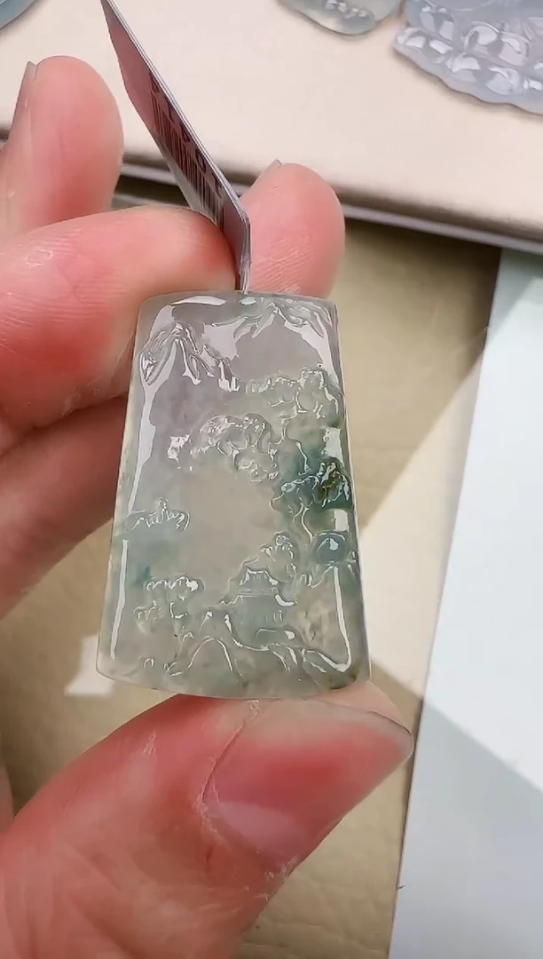 翡翠未镶嵌颈饰/缅甸天然翡翠A货/七天无理由退货/假一赔万