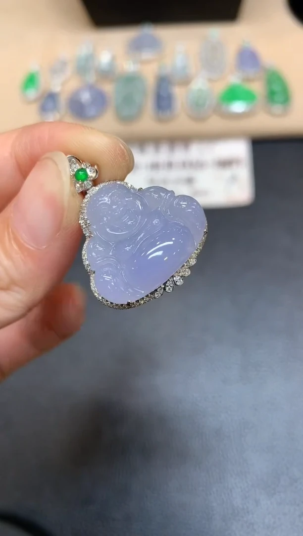 翡翠18K金镶嵌颈饰佛公【无服务费】