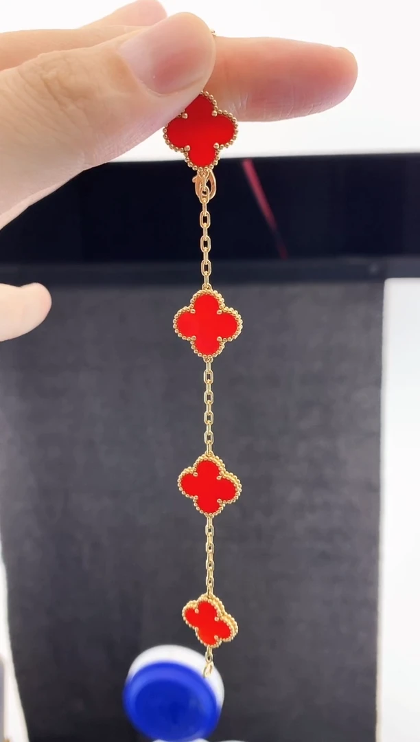 玛瑙/玉髓手链18K金镶嵌.