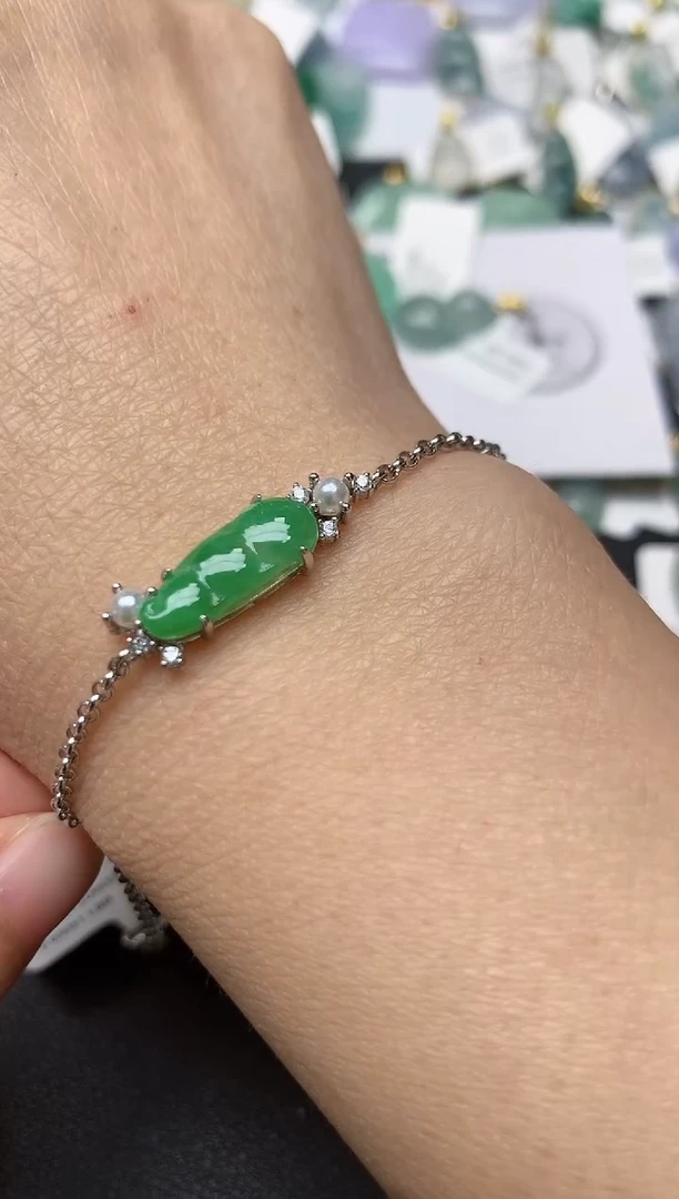 颈饰未镶嵌翡翠天然缅甸A货翡翠