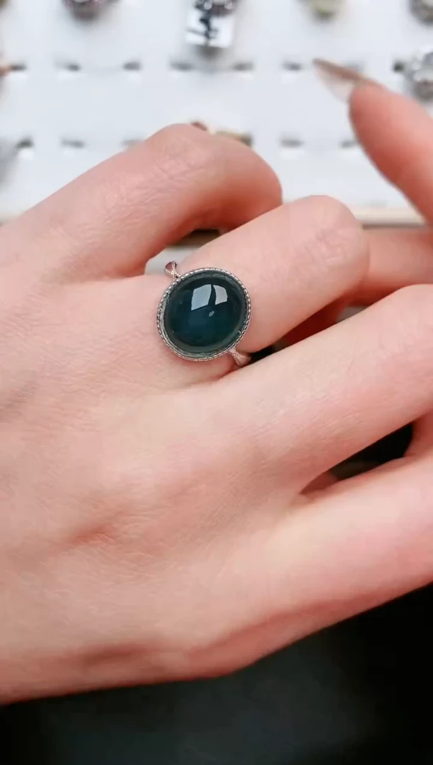 【闪购商品】翡翠戒指银S925镶嵌....