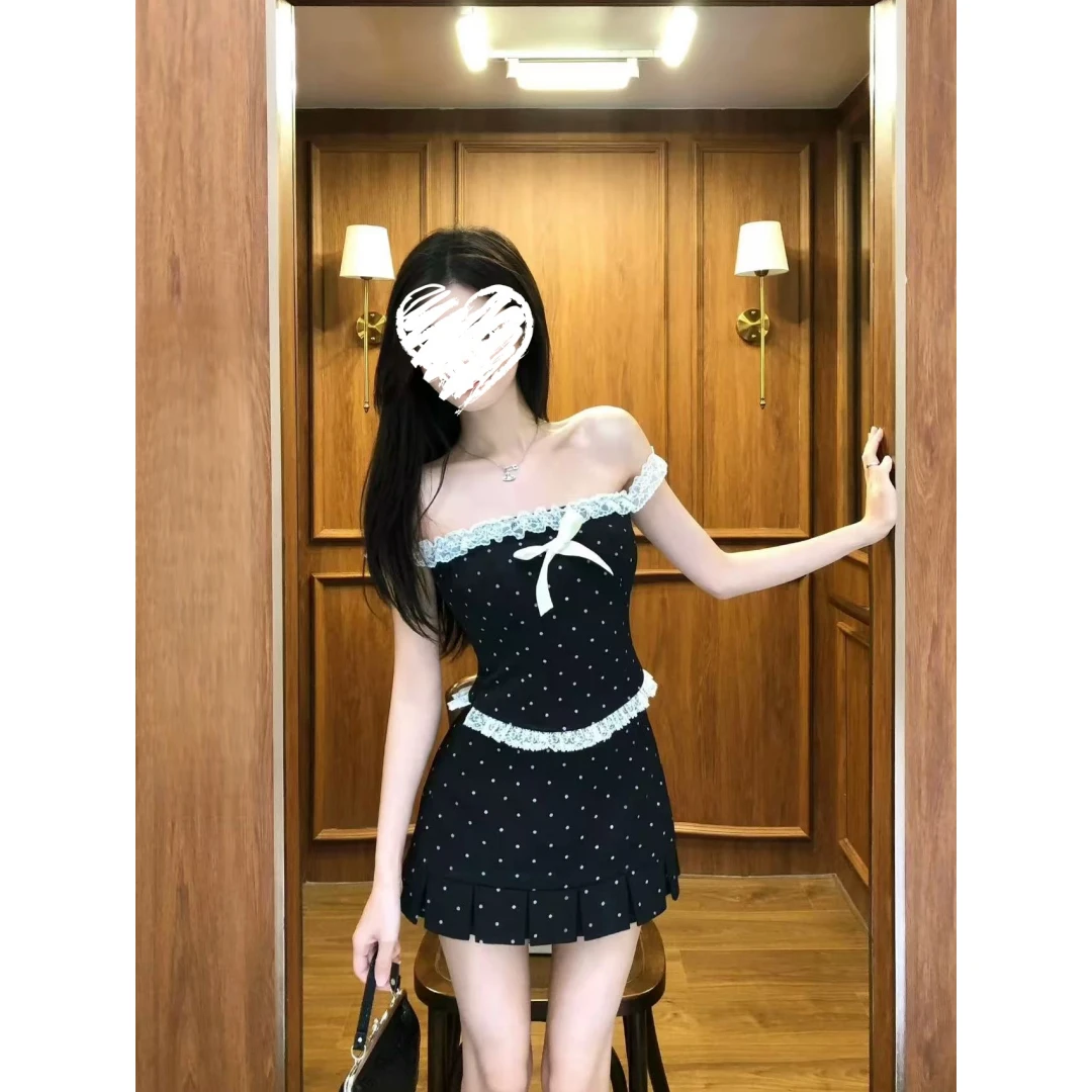 夏季新款蕾丝边露肩设计显瘦波点上衣+半裙套装   60108