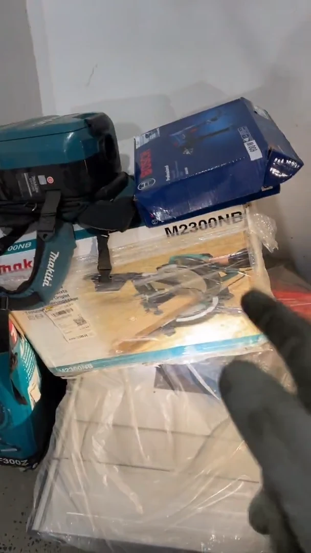 牧田M2300B斜断锯 （255MM）