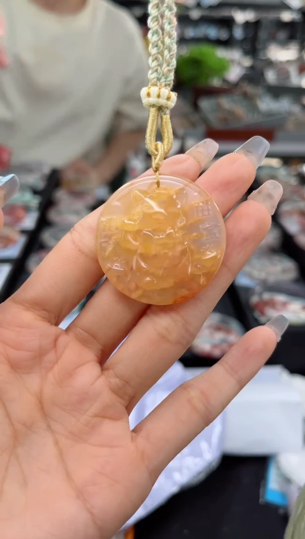 【闪购商品】石英质玉手镯未镶嵌猫猫吊坠 多样性发货其一