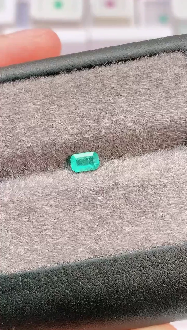 裸石祖母绿0.39-99天然祖母绿