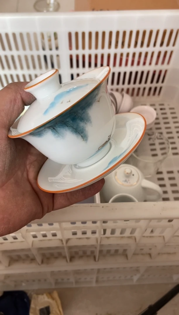 杯无运费险有瑕疵的摄影的产品有使用过的痕迹有点脏介意勿拍