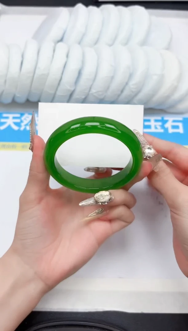 未镶嵌手镯石英质玉421-58.4