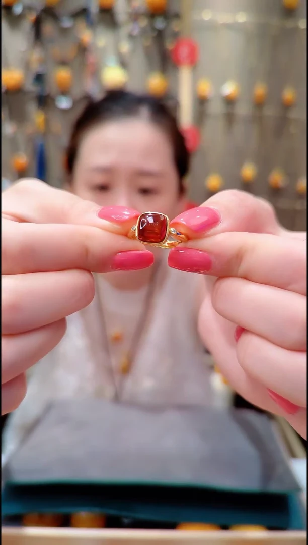 血珀银S925镀金镶嵌珠宝奇石﹣F614琥珀戒指