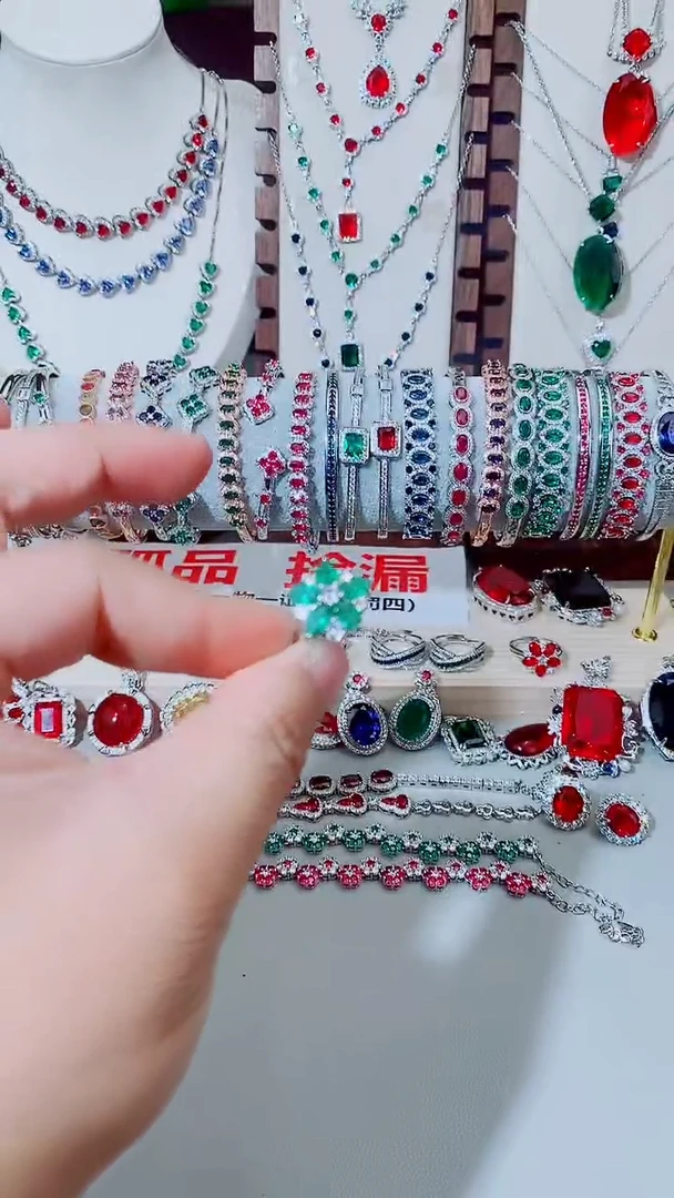 未镶嵌戒指祖母绿祖母绿樱花戒指