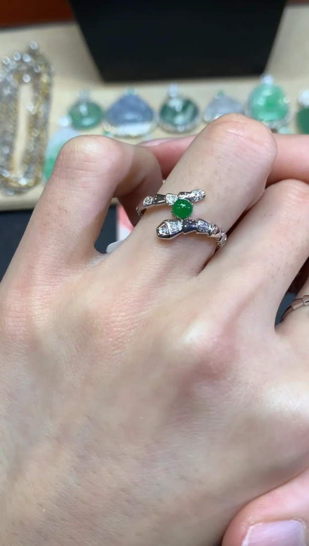 【闪购商品】翡翠戒指18K金镶嵌【无鉴赏期】