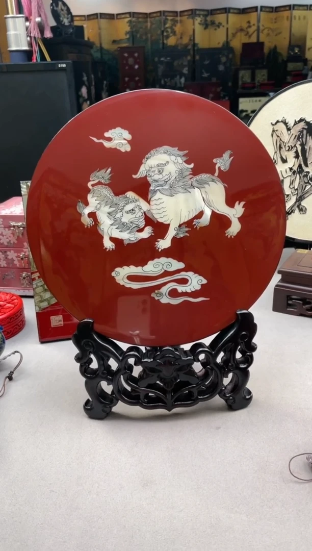 扬州漆器 狮子圆形摆件28公分