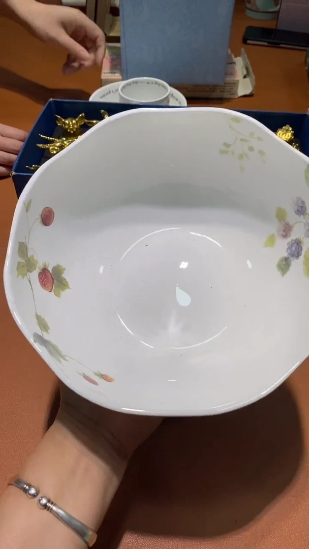 瓷片品牌 包包香水手表护肤品@@1