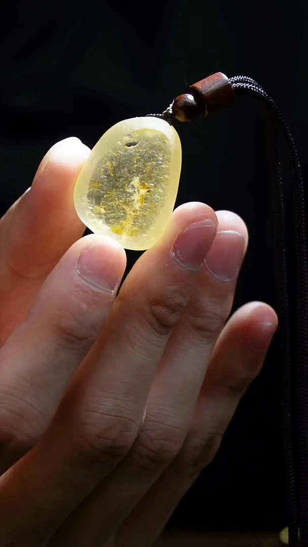 吊坠(赠链)未镶嵌水晶水晶