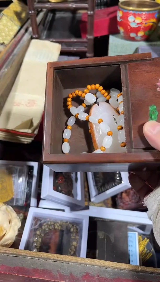 【闪购商品】滴血莲花菩提吊坠1