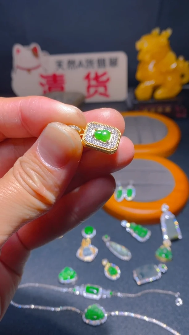 【闪购商品】翡翠耳饰未镶嵌翡翠