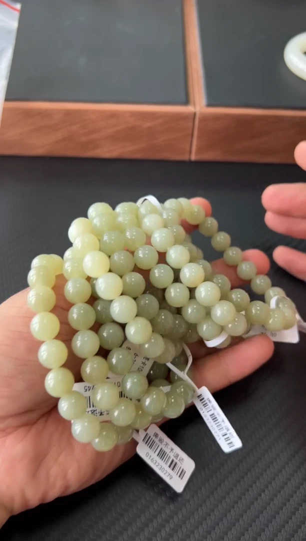 手串未镶嵌和田玉若羌微色差多样性发货拍一发一卡10mh