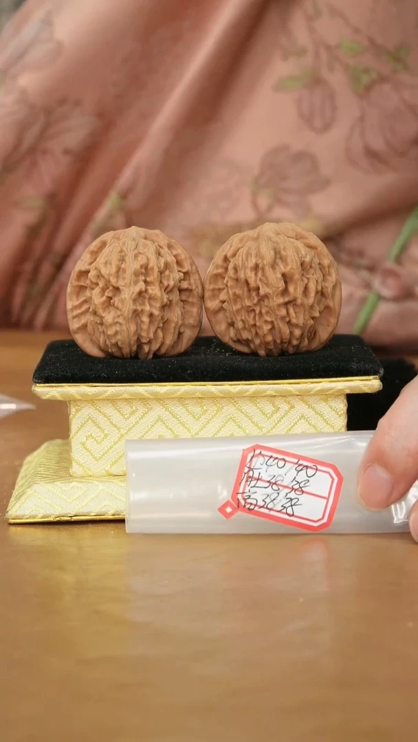 把件文玩核桃平谷四座楼