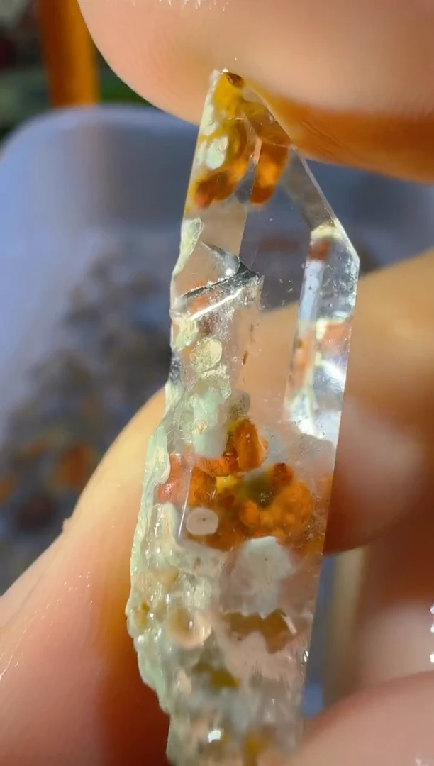 未镶嵌珠宝半成品水晶一****e瑞，水晶