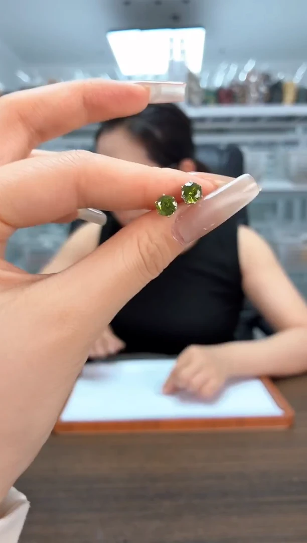 橄榄绿耳饰CT3038S