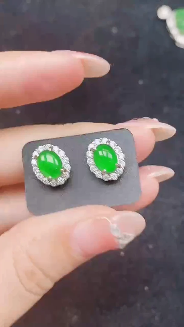 颈饰未镶嵌翡翠天然A货翡翠，保A保真