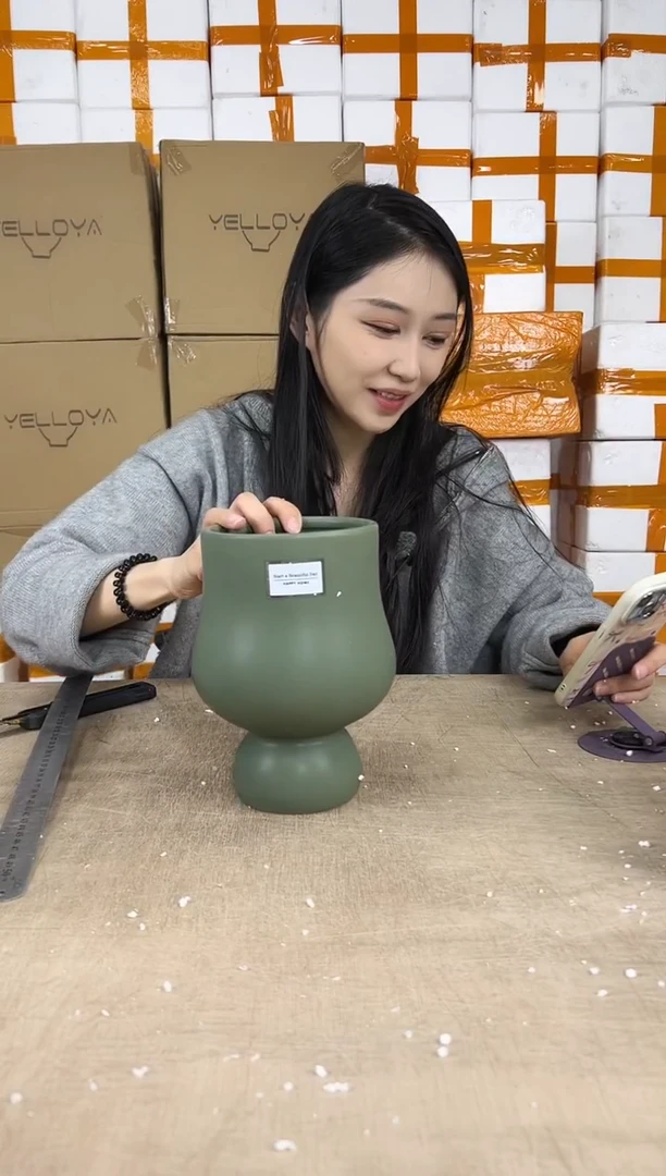 宝莲灯花瓶绿色14x21