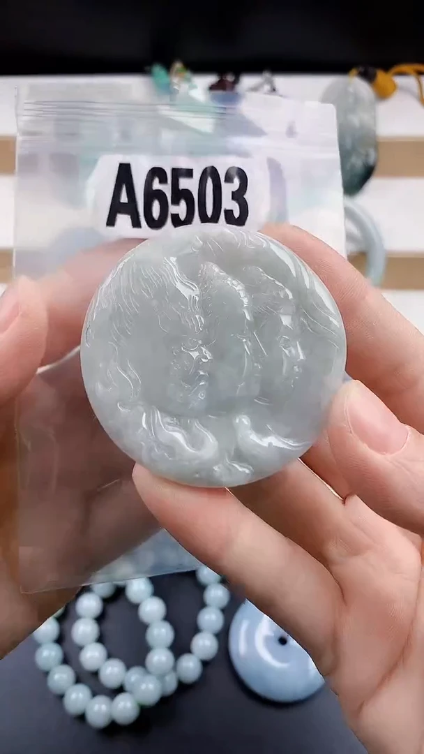 颈饰未镶嵌翡翠天然翡翠吊坠挂件