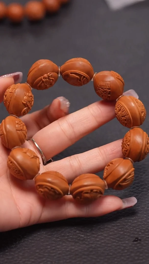 手串橄榄核2.1/铁核兽面四象