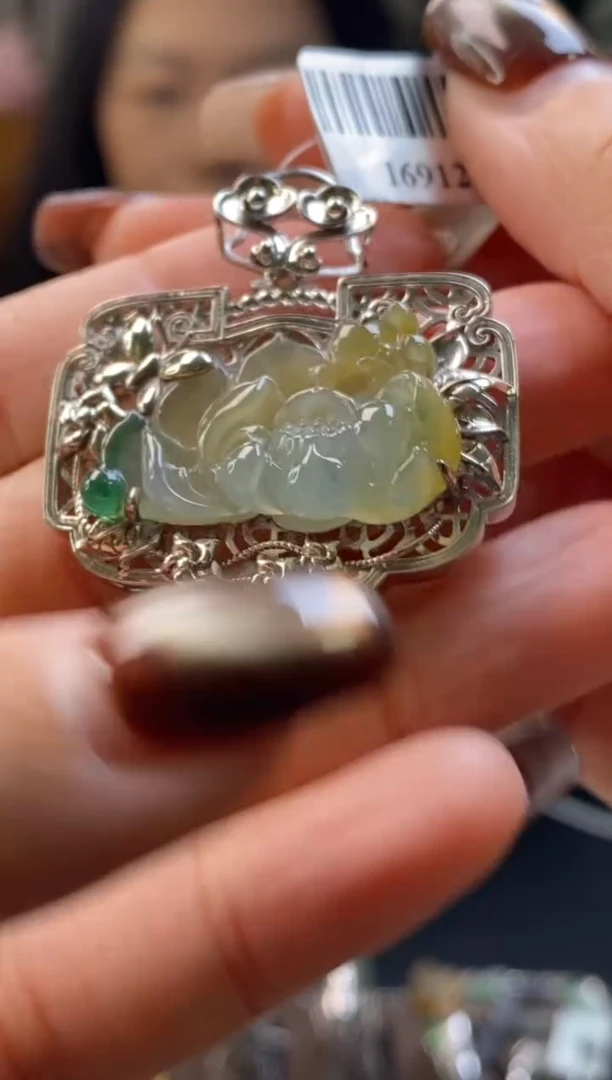 颈饰银S925镶嵌翡翠净货16912