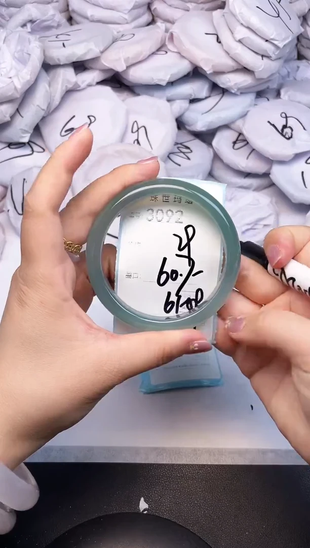 手镯玛瑙/玉髓未镶嵌3092