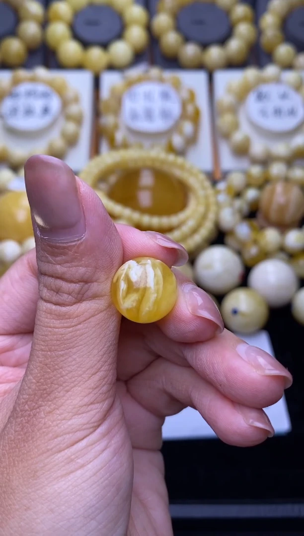 裸石琥珀未镶嵌大小姐珠宝30