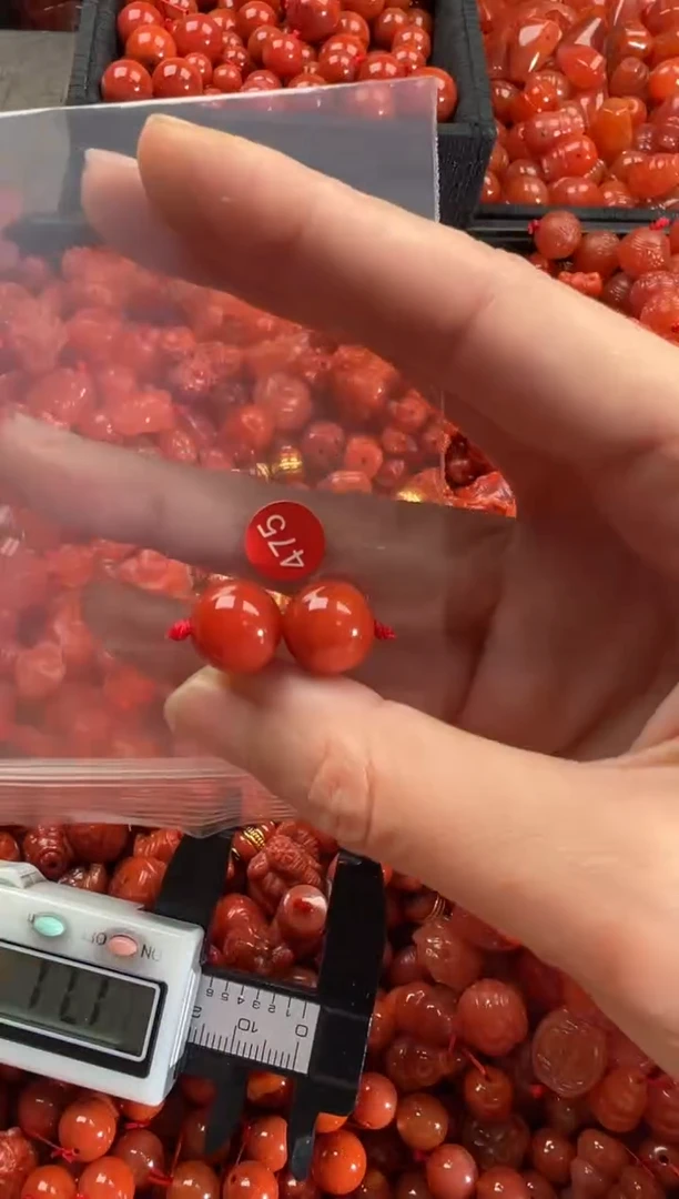 【闪购商品】南红玛瑙颈饰未镶嵌1