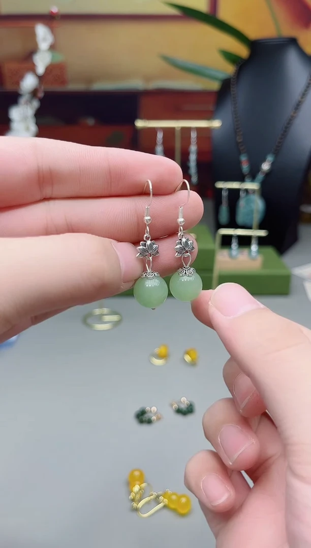 银S925镶嵌东陵石耳饰427