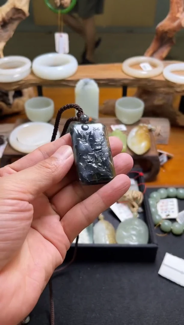 和田玉未镶嵌吊坠(不含链)若羌楼兰三色 山水牌822516