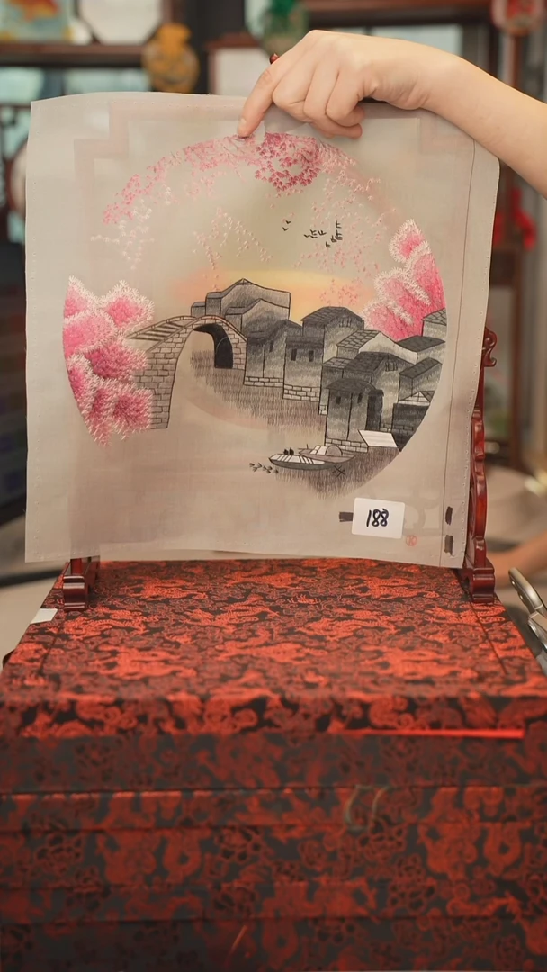 扇子苏绣绣片 30乘30