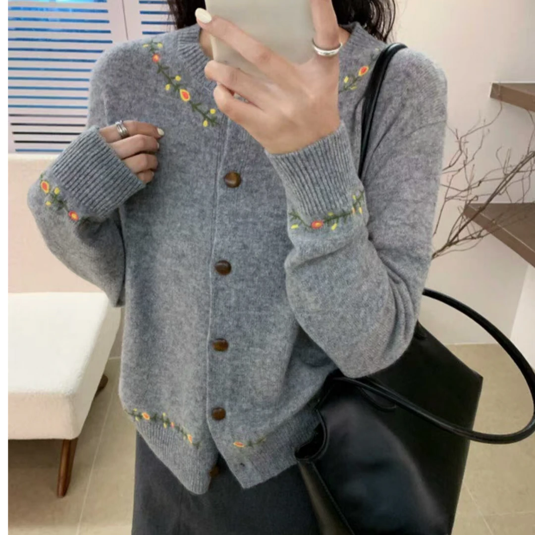 【小辰家】秋季开衫可爱森系减龄刺绣花朵圆领上衣毛衣新款外套
