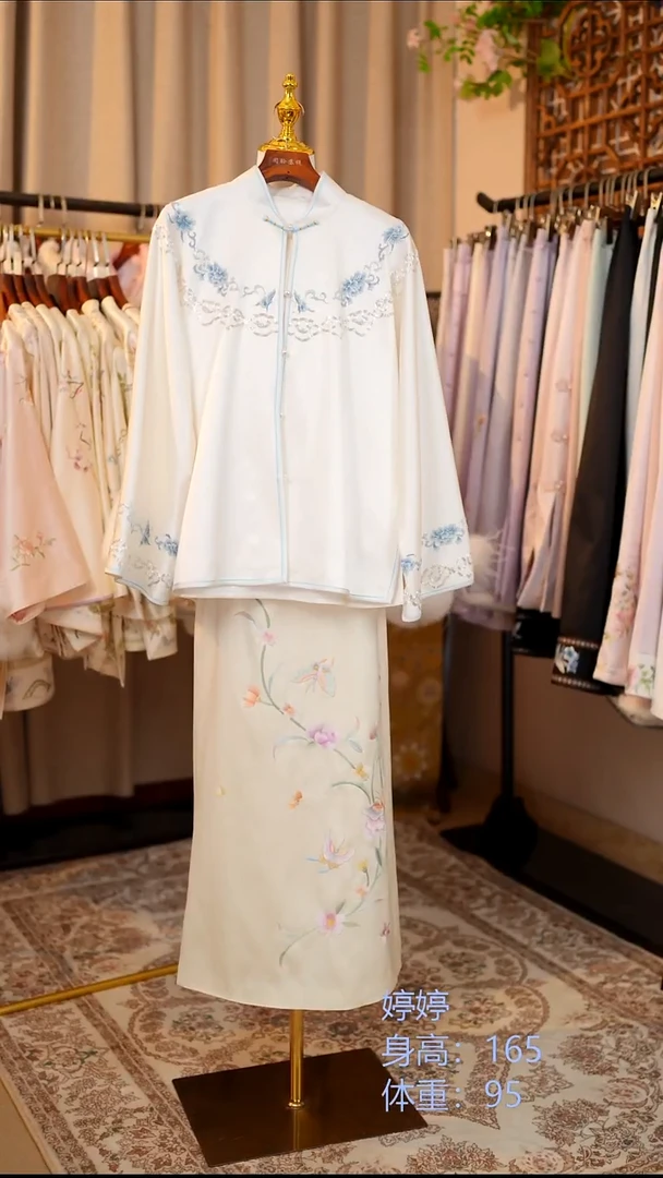 织绣真丝白蓝色 四季款