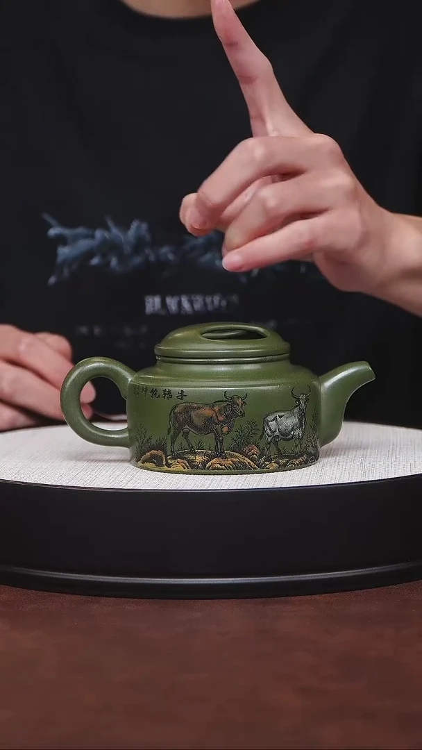 茶杯紫砂牛盖莲子 绿泥 曹营营