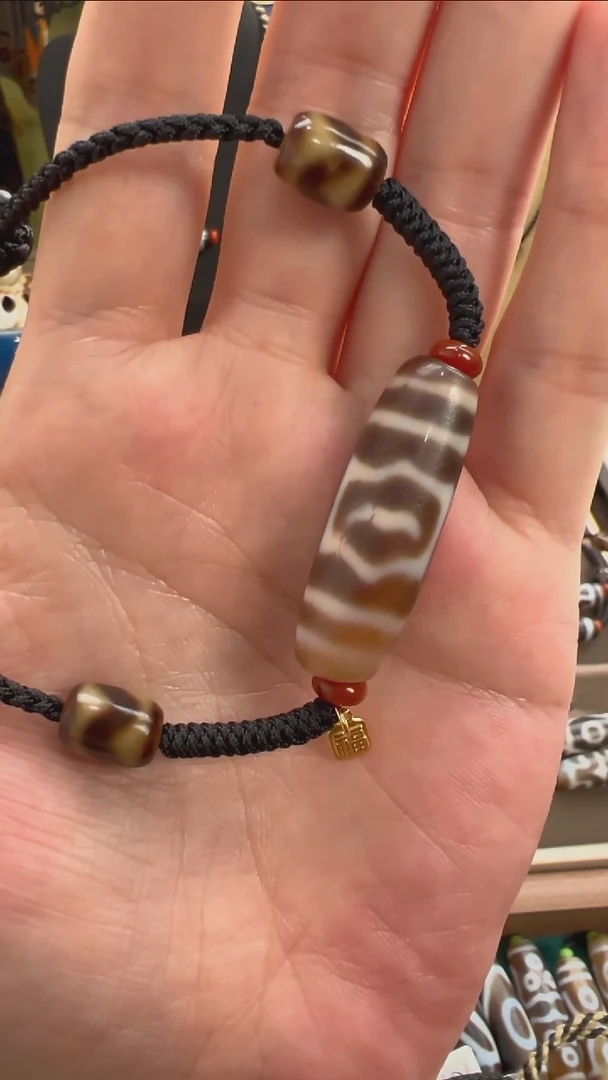 玛瑙/玉髓颈饰未镶嵌小卢朱砂料全手工玛瑙天珠