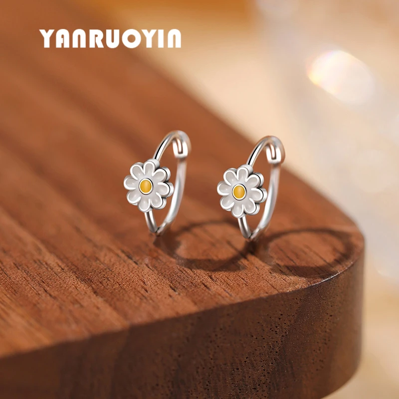 言若银 925银耳饰 纯银耳环女可爱雏菊小众简约甜美花朵耳扣ek104