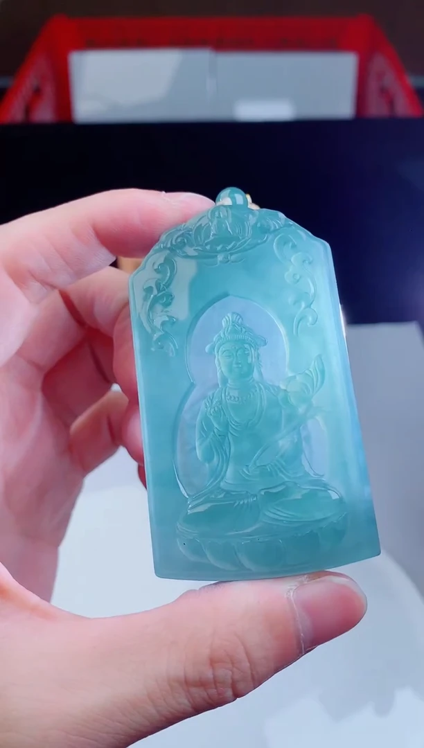 颈饰未镶嵌翡翠1